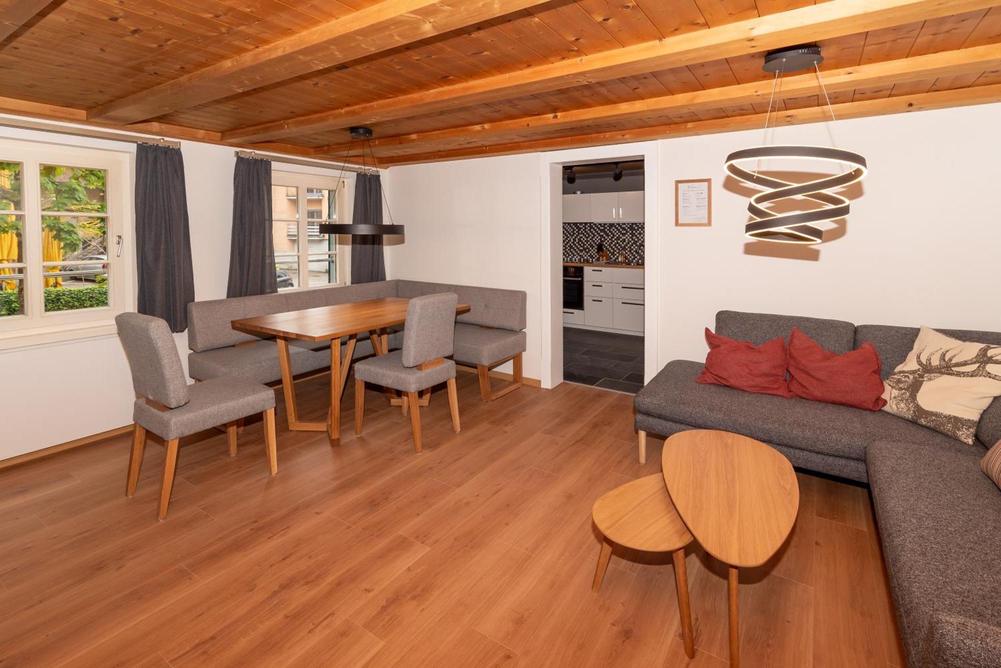 Crimson Cottage Apartments Dornbirn Dış mekan fotoğraf
