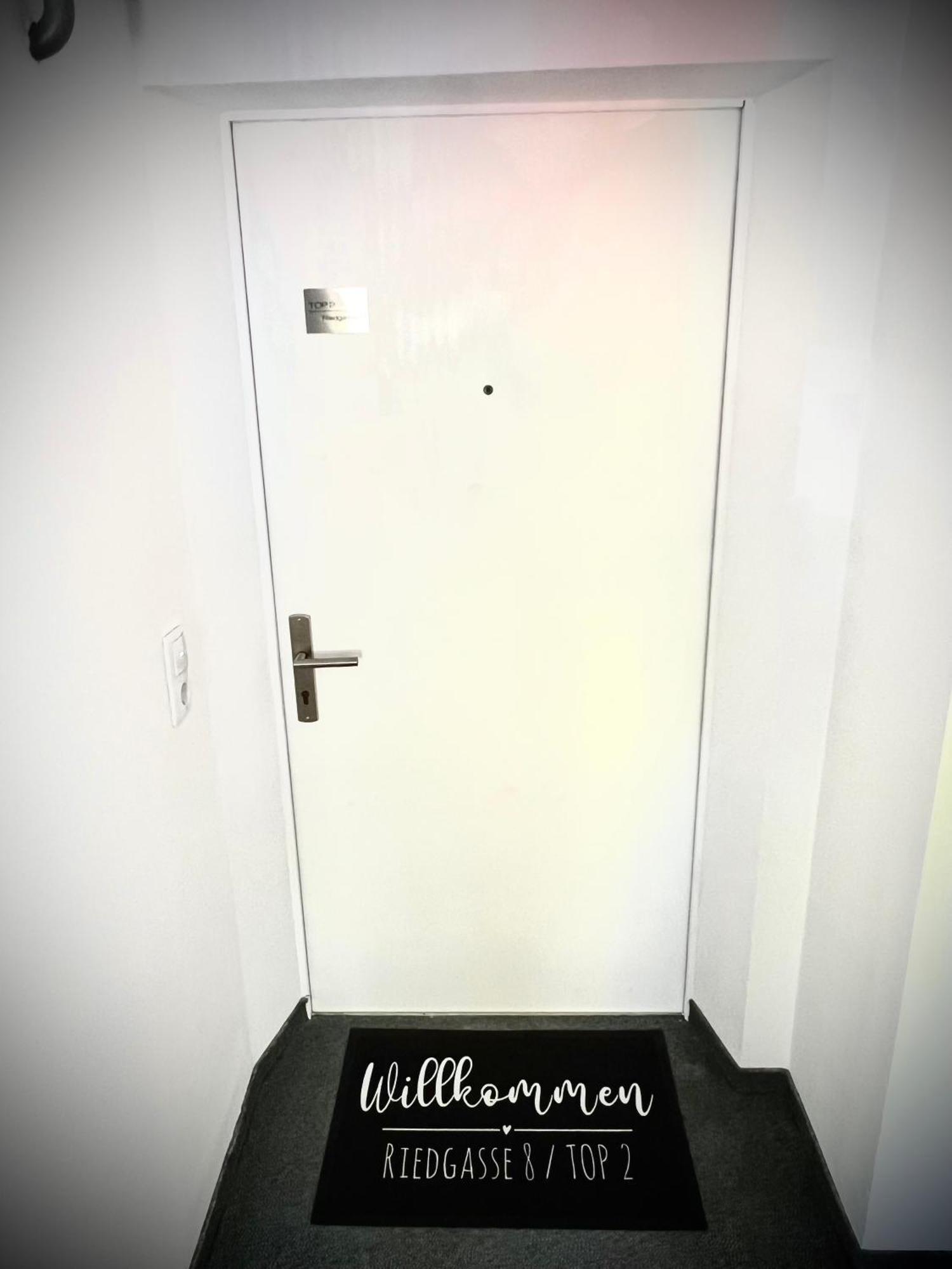 Crimson Cottage Apartments Dornbirn Dış mekan fotoğraf