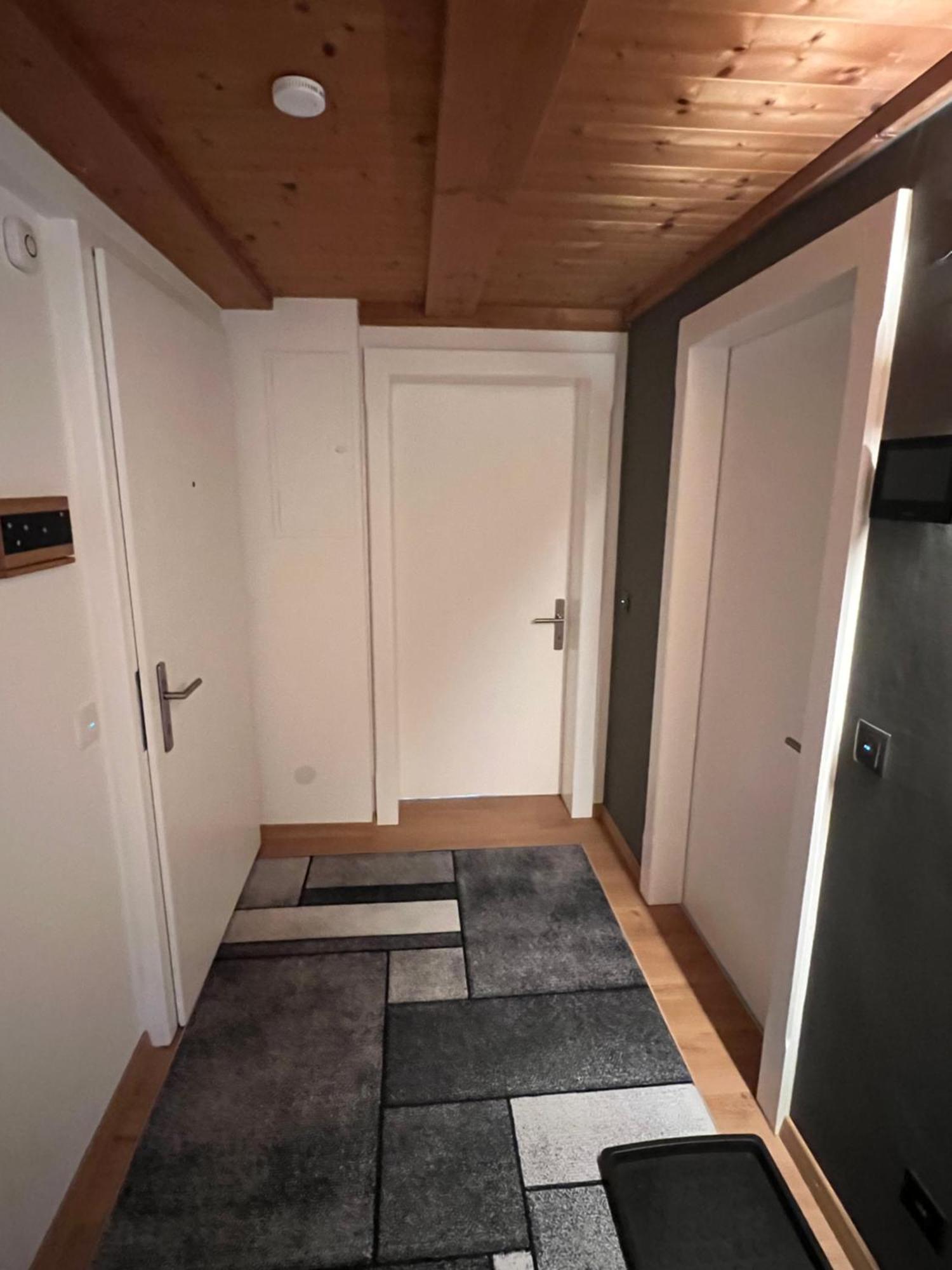 Crimson Cottage Apartments Dornbirn Dış mekan fotoğraf