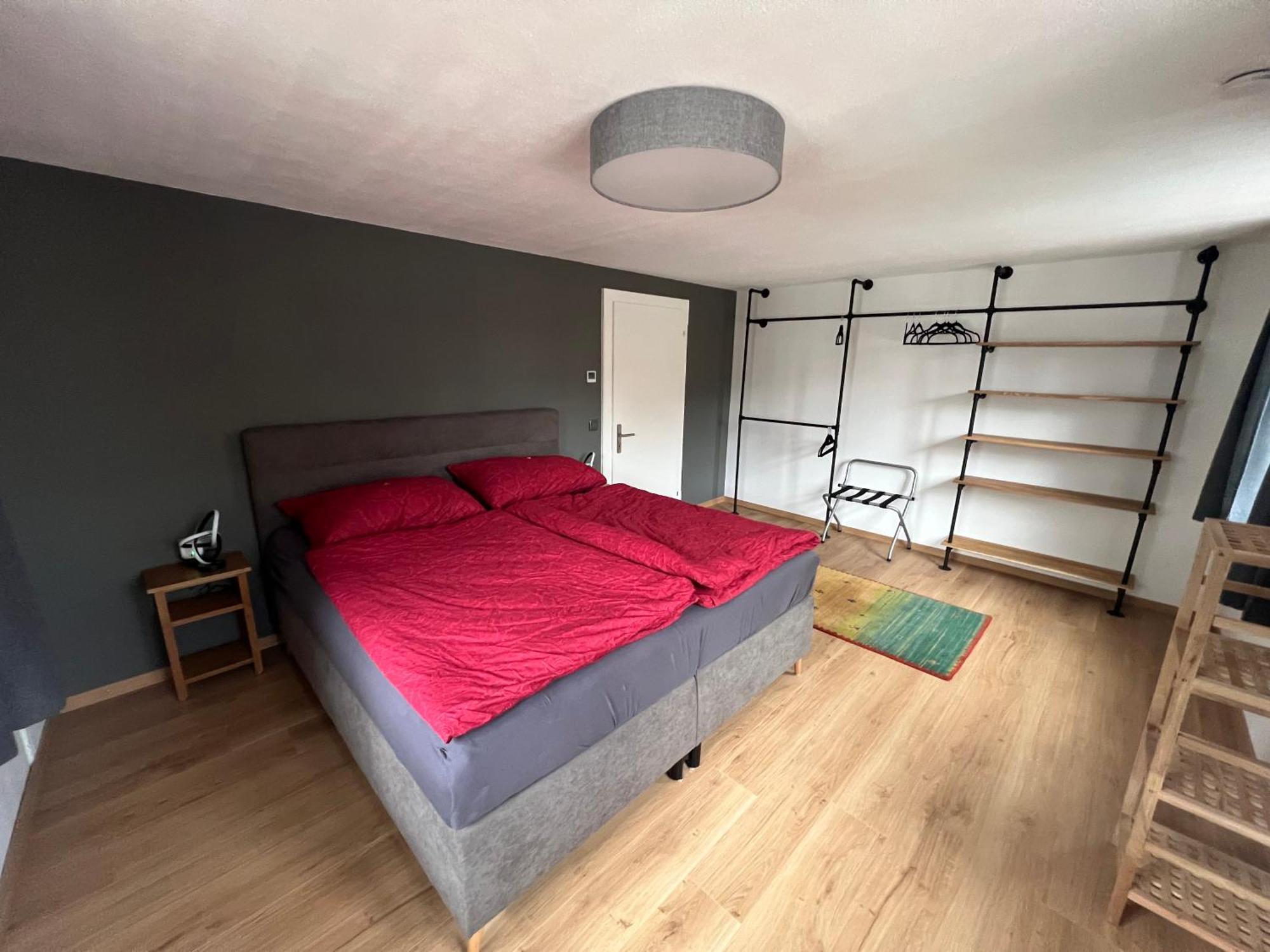 Crimson Cottage Apartments Dornbirn Dış mekan fotoğraf